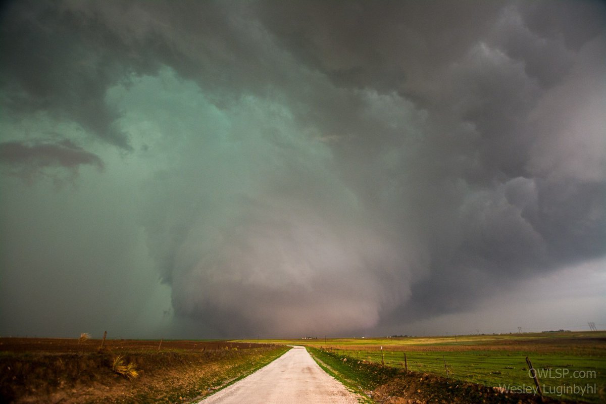 Why Green Sky Isn’t Always A Sign Of A Tornado